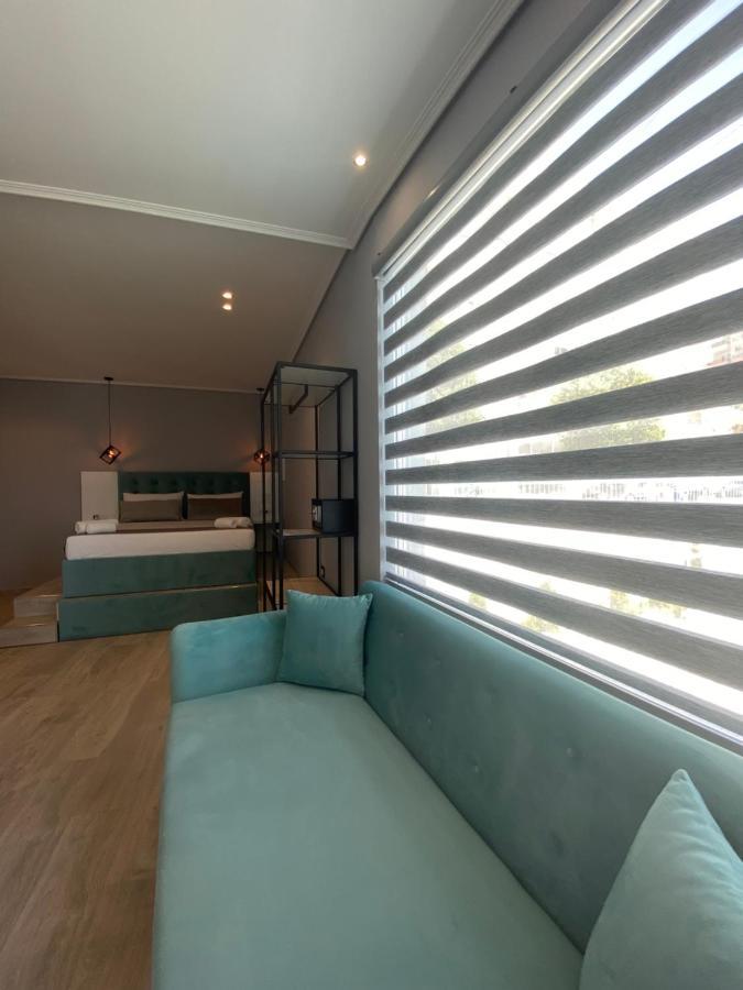 Crown Apartment Sarandë Exterior foto