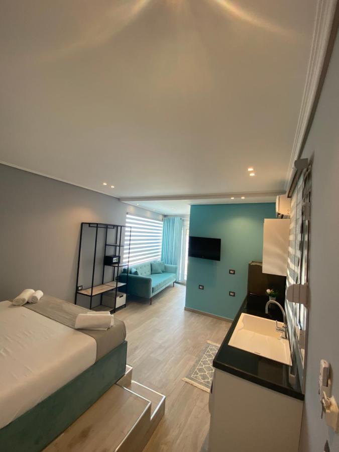 Crown Apartment Sarandë Exterior foto